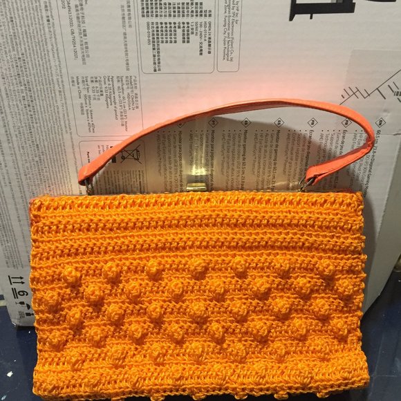 VINTAGE HAND KNITTED POPCORN SMALL HANDBAG - Picture 6 of 10
